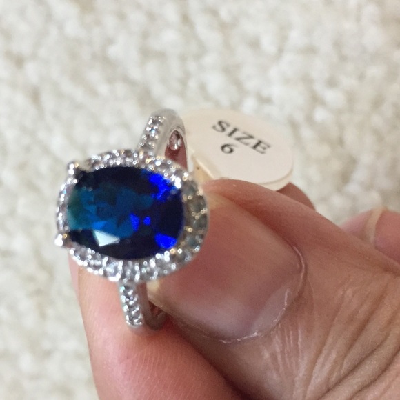 18k WHITE GOLD 3CT SAPPHIRE /DIAMOND Ring - Picture 3 of 7